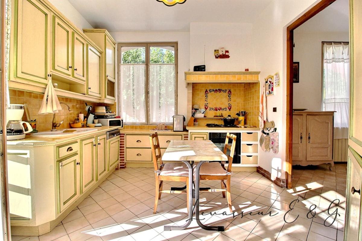 Maison à vendre, 122m², Bury