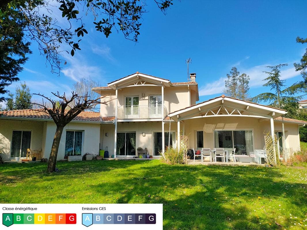 Maison à vendre, 240m², Sainte-Eulalie