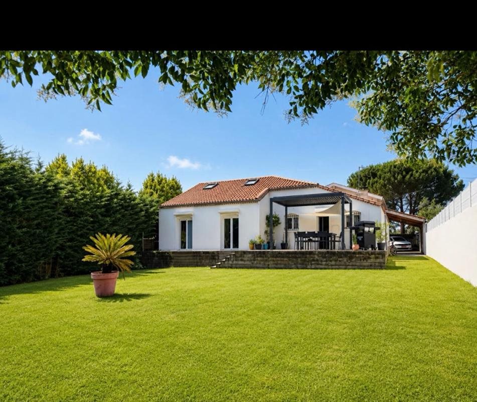 Maison à vendre, 200m², Yvrac