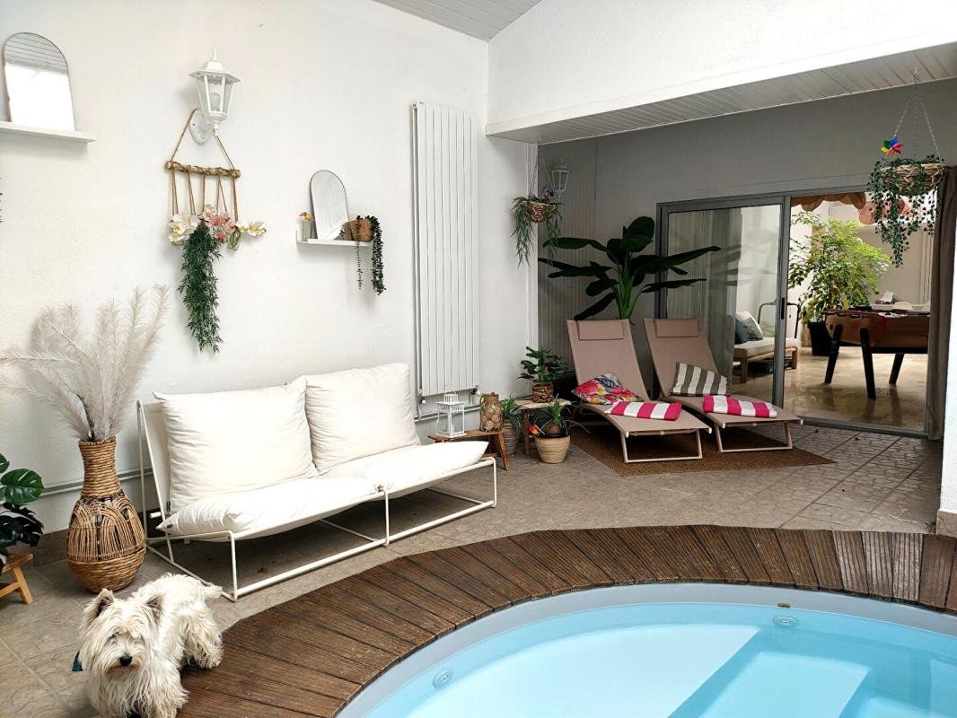 Maison à vendre, 350m², Yvrac