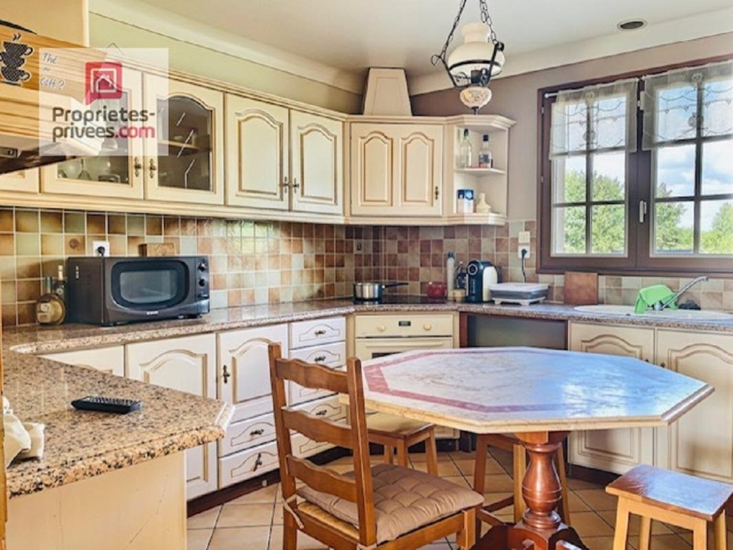 Maison à vendre, 170m², Saint-Léger-aux-Bois