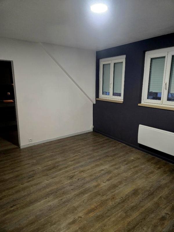 Appartement à louer, 30m², Noyon