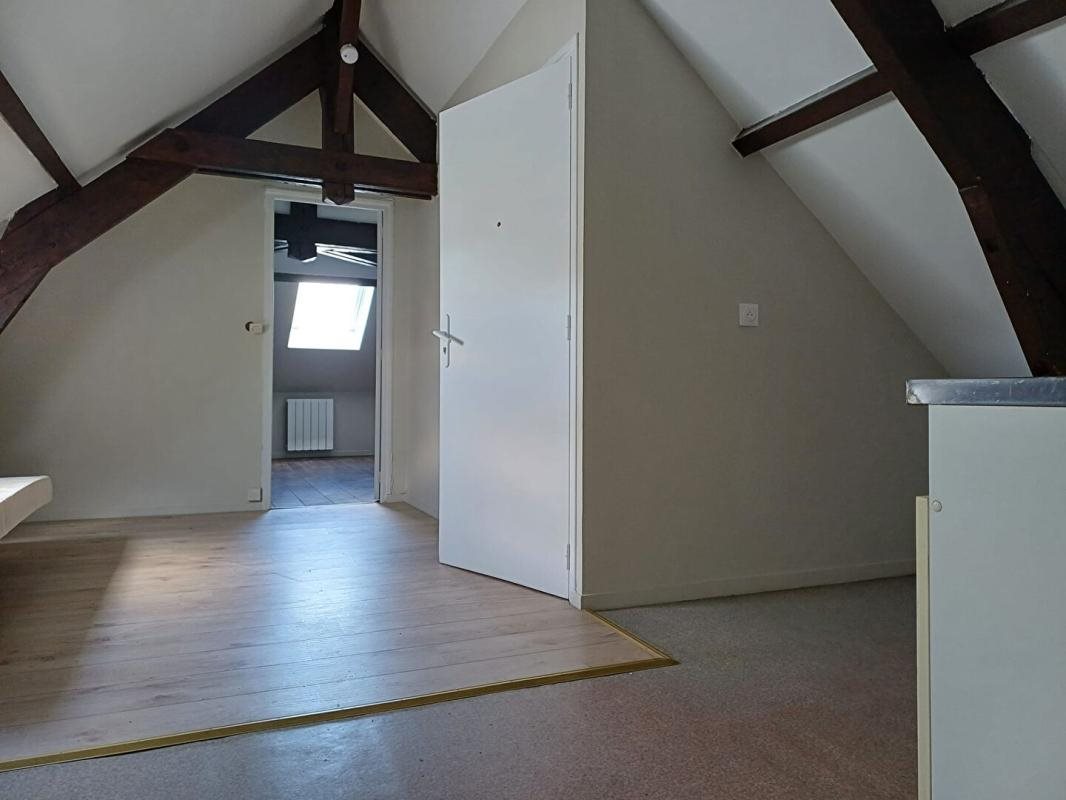 Appartement à louer, 25m², Noyon