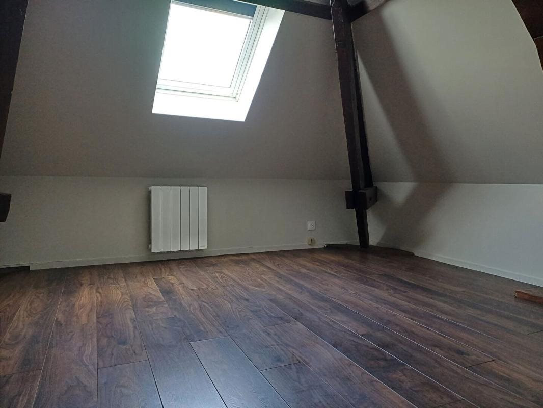 Appartement à louer, 25m², Noyon