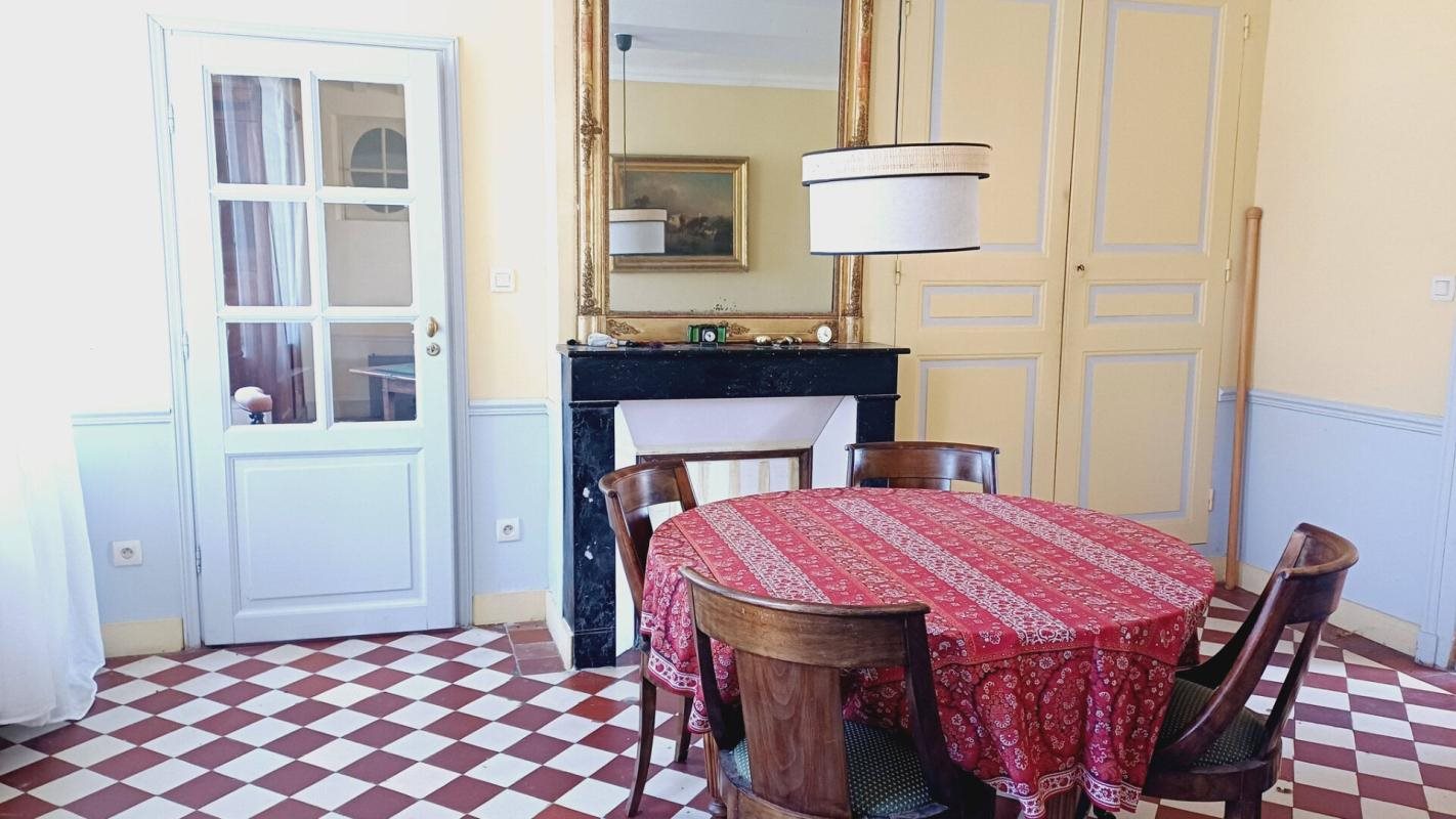 Maison à vendre, 243m², Cuts