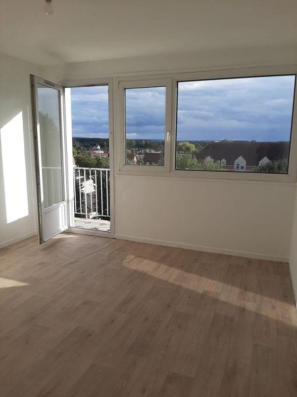 Appartement à louer, 58m², Noyon