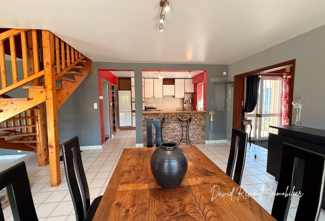 Maison à vendre, 141m², Plumelec