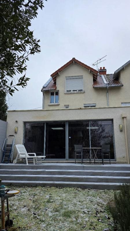 Maison à vendre, 136m², Bourges
