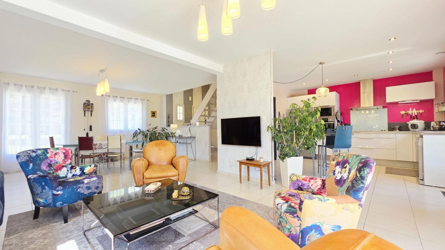 Maison à vendre, 201m², Saint-Doulchard