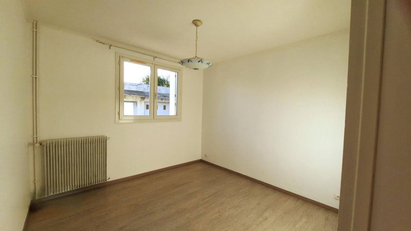 Maison à louer, 84m², Saintes