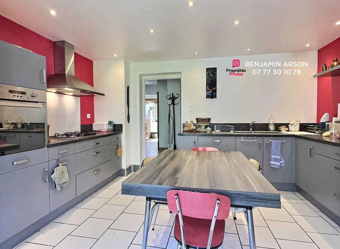 Maison à vendre, 178m², Challes-les-Eaux