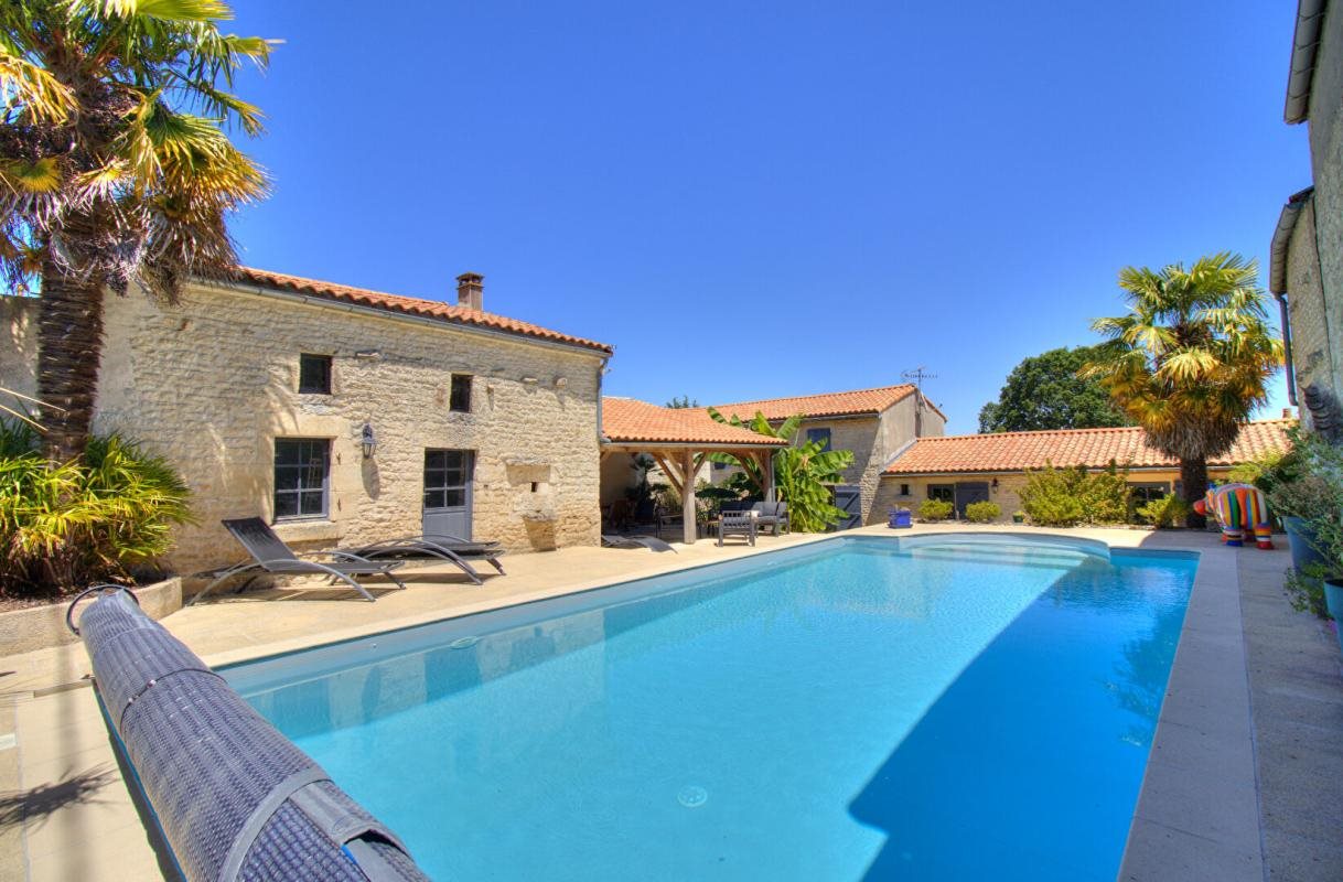 Maison à vendre, 199m², Sainte-Ouenne