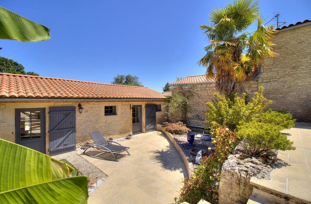 Maison à vendre, 199m², Sainte-Ouenne