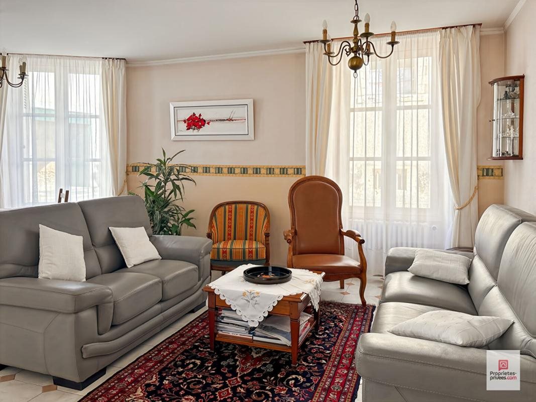 Maison à vendre, 244m², La Flèche