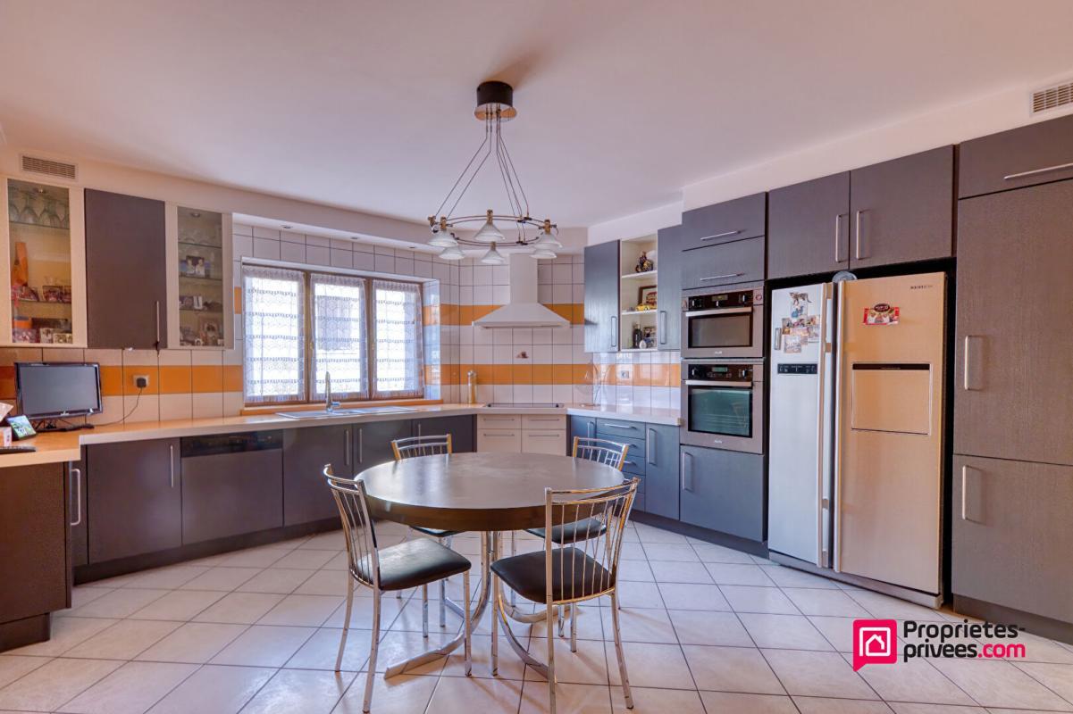Maison à vendre, 274m², Saint-Symphorien-d'Ozon