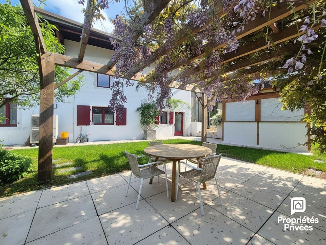 Maison à vendre, 279m², Chevrier
