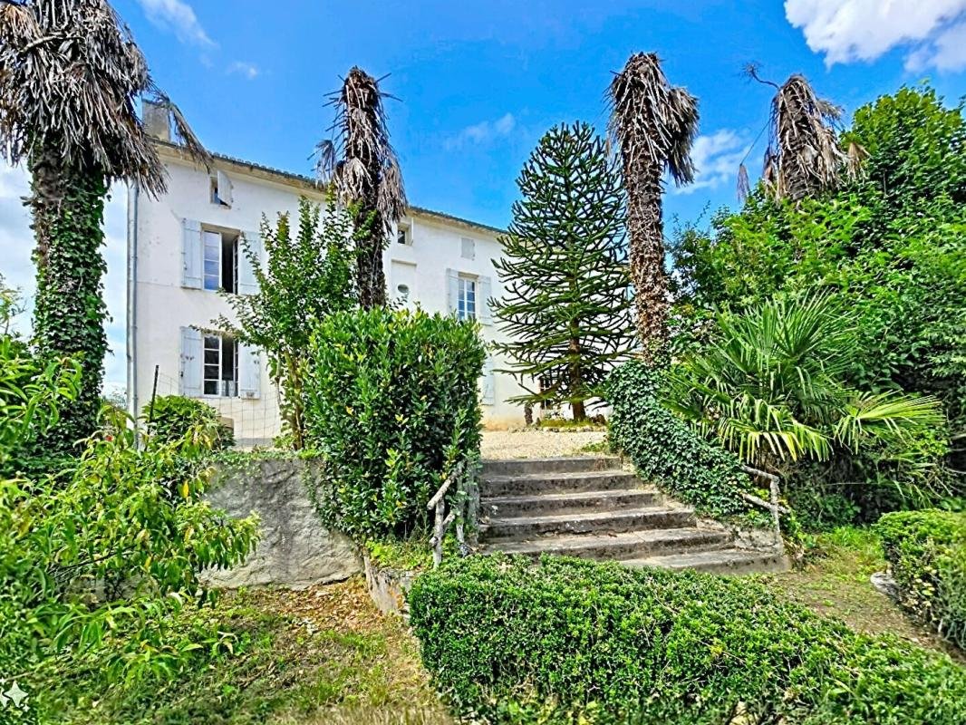 Maison à vendre, 347m², Saint-Martial-d'Artenset