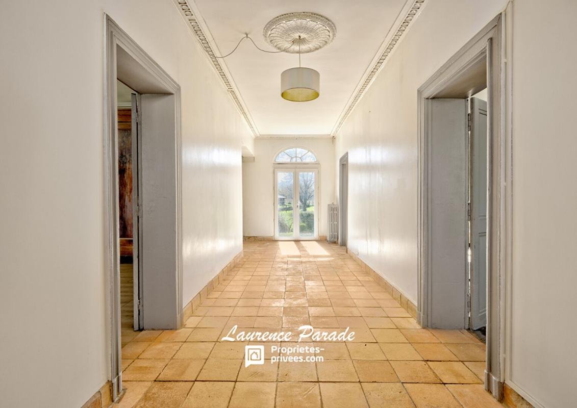 Maison à vendre, 347m², Saint-Martial-d'Artenset