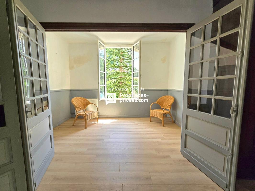 Maison à vendre, 347m², Saint-Martial-d'Artenset