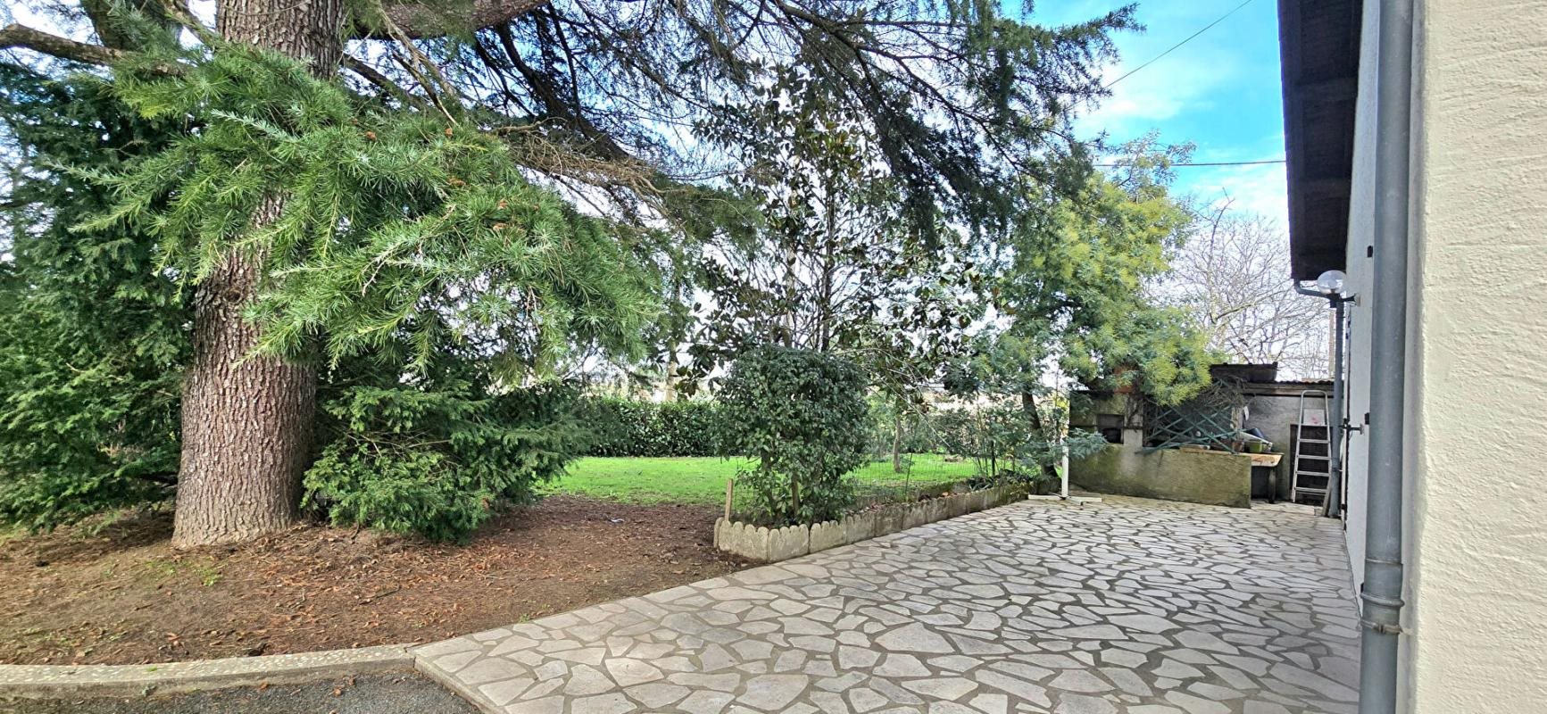 Maison à vendre, 110m², Montpon-Ménestérol
