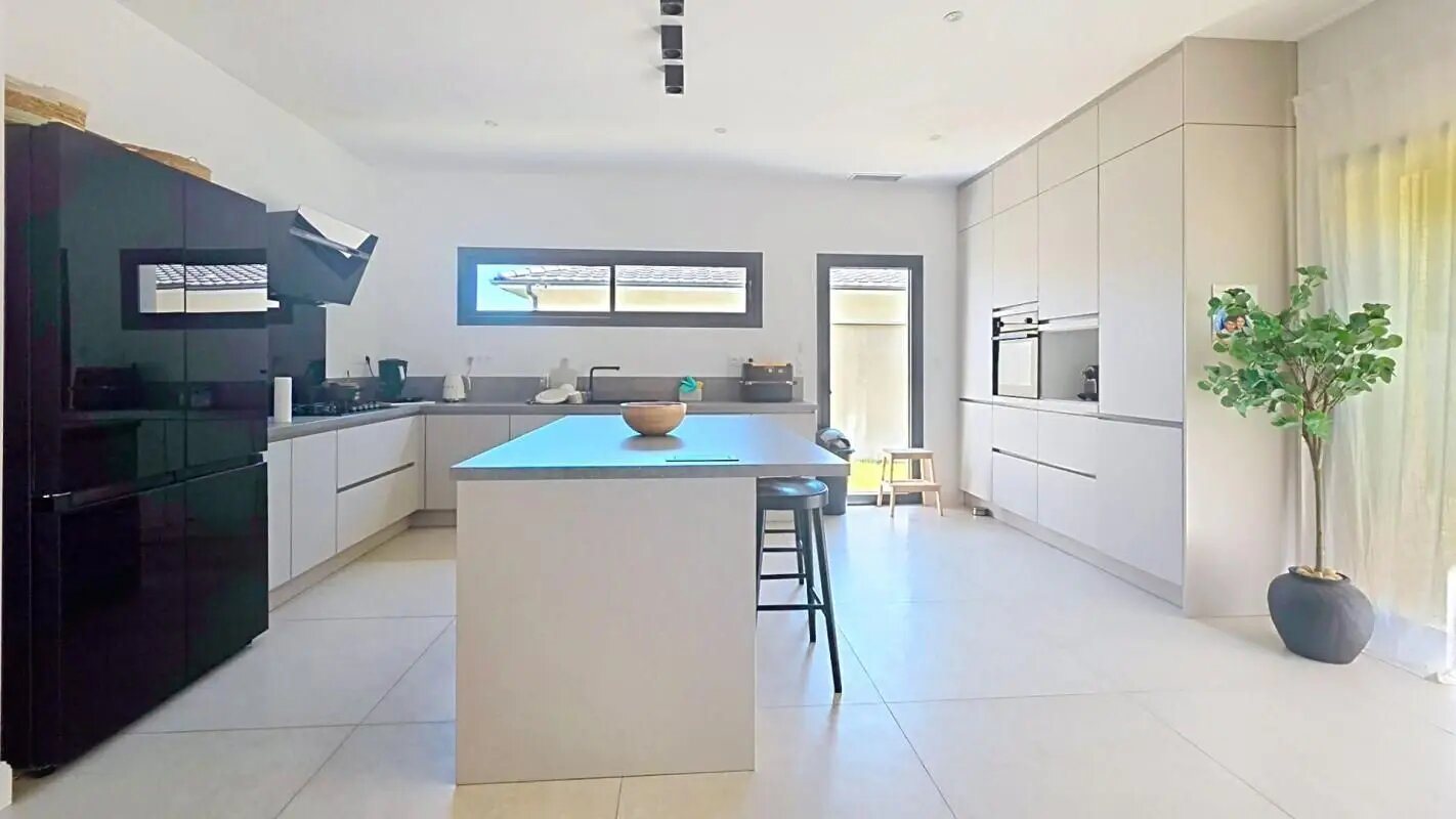 Maison à vendre, 145m², Saint-Seurin-sur-l'Isle