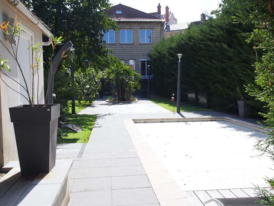 Maison à vendre, 233m², Dijon