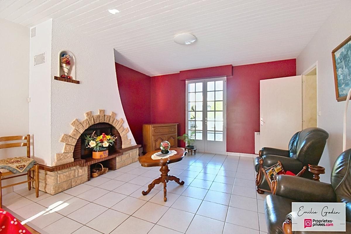 Maison à vendre, 105m², Saint-Pierre-des-Échaubrognes