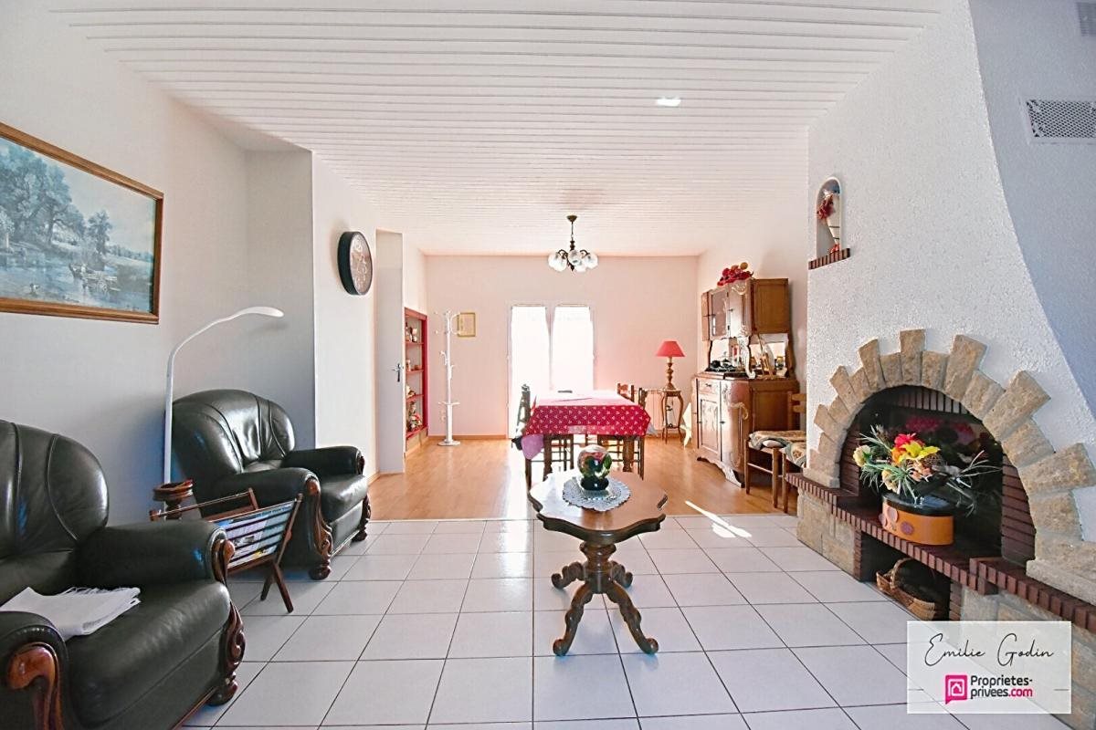 Maison à vendre, 105m², Saint-Pierre-des-Échaubrognes