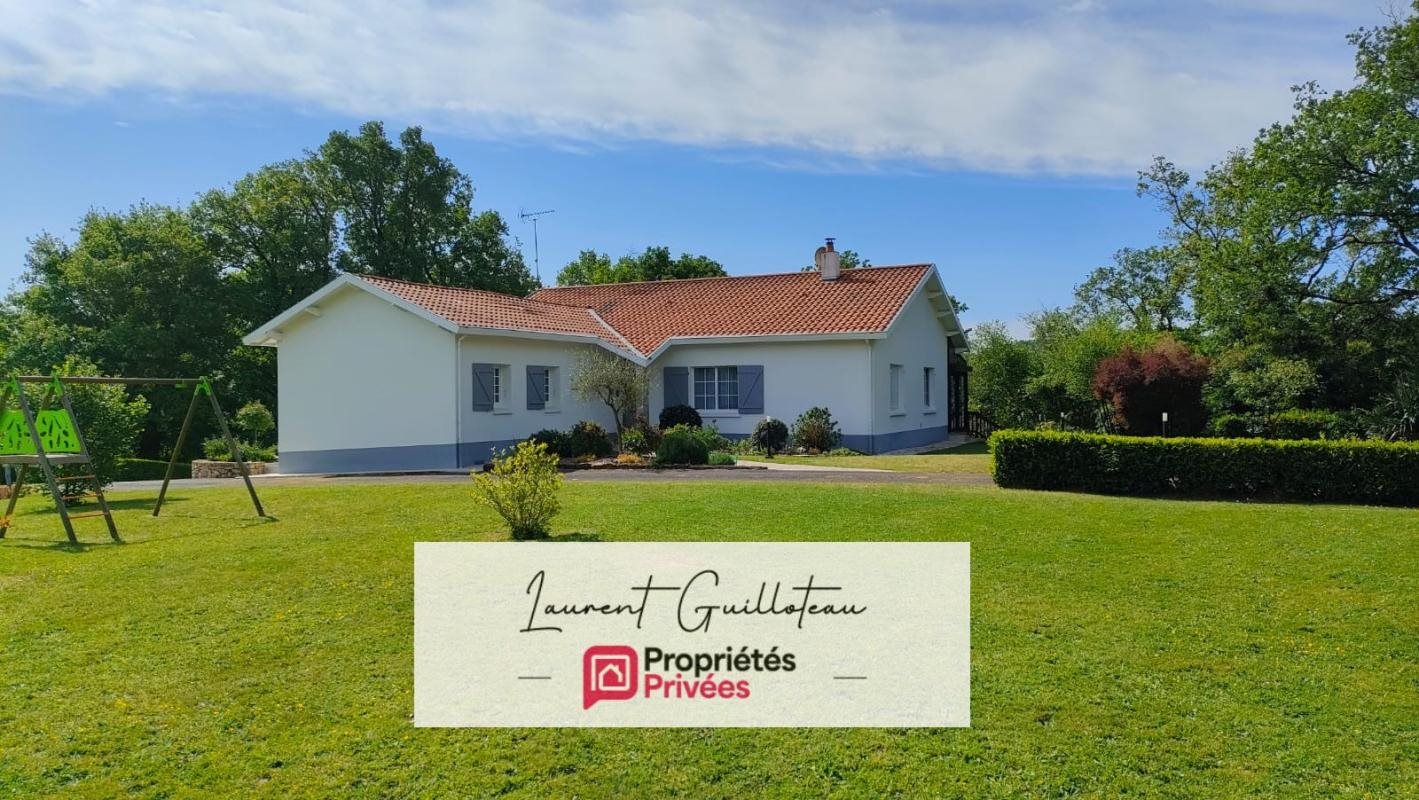 Maison à vendre, 177m², Mortagne-sur-Sèvre