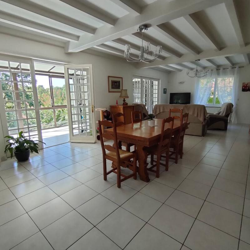Maison à vendre, 177m², Mortagne-sur-Sèvre