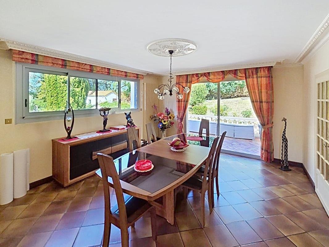 Maison à vendre, 204m², Mortagne-sur-Sèvre