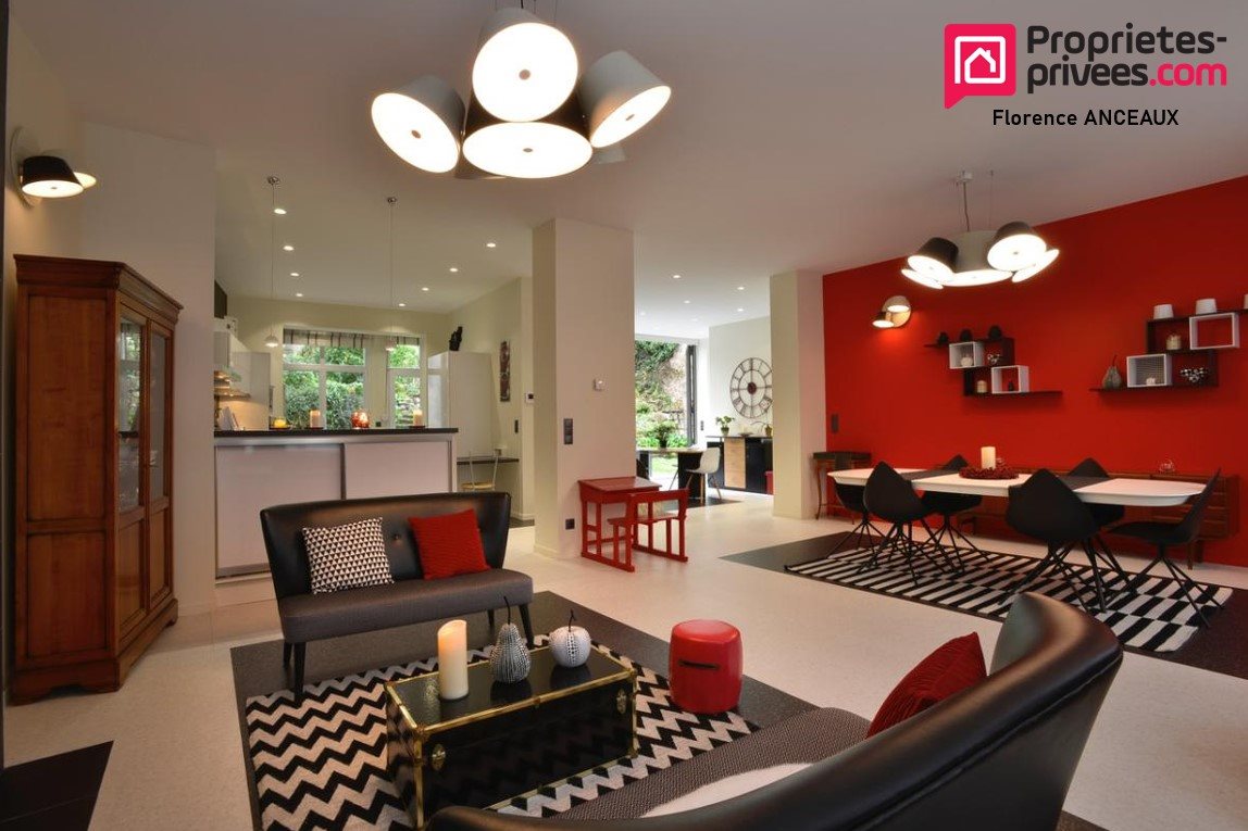Maison à vendre, 366m², Saint-Quentin
