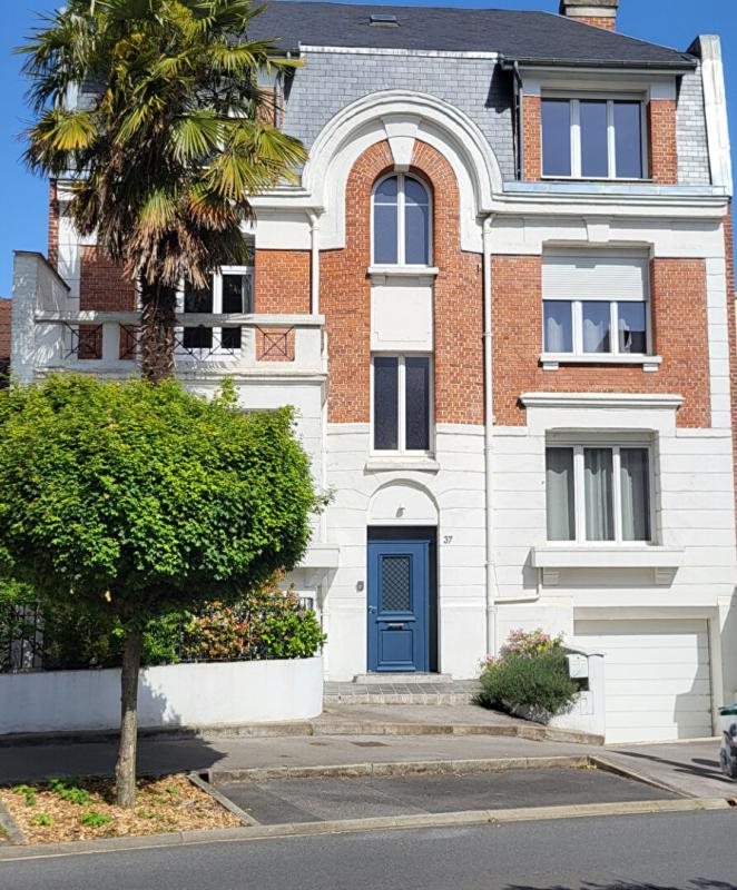 Maison à vendre, 280m², Saint-Quentin