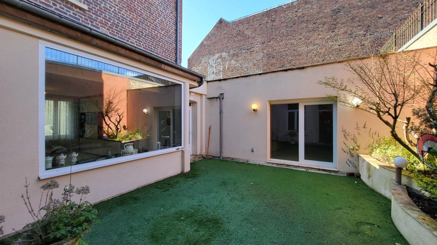 Maison à vendre, 257m², Saint-Quentin