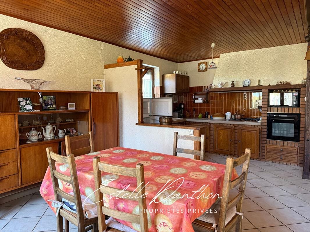 Maison à vendre, 145m², Brézins