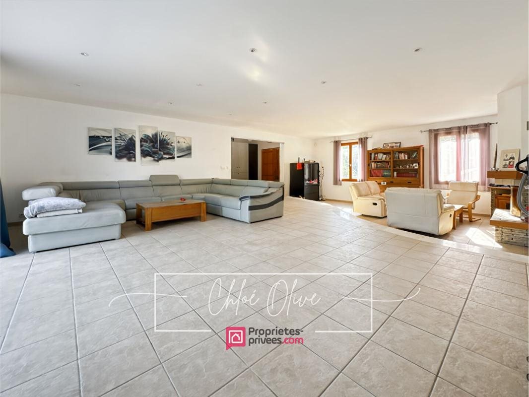 Maison à vendre, 310m², Crécy-la-Chapelle