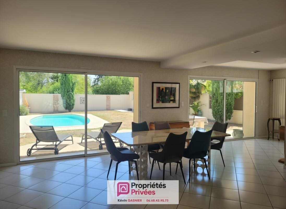 Maison à vendre, 204m², Gond-Pontouvre