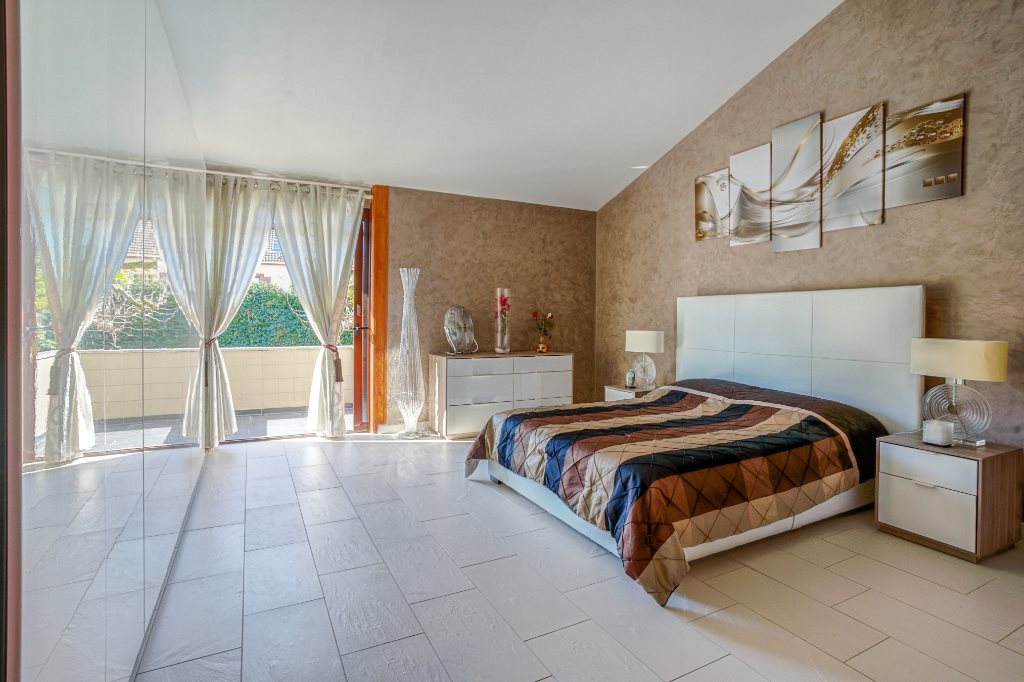 Maison à vendre, 350m², Viry-Châtillon