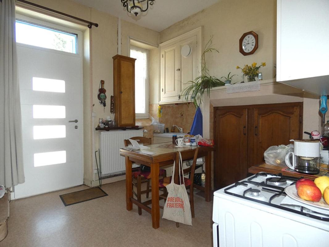Maison à vendre, 76m², Hautefort
