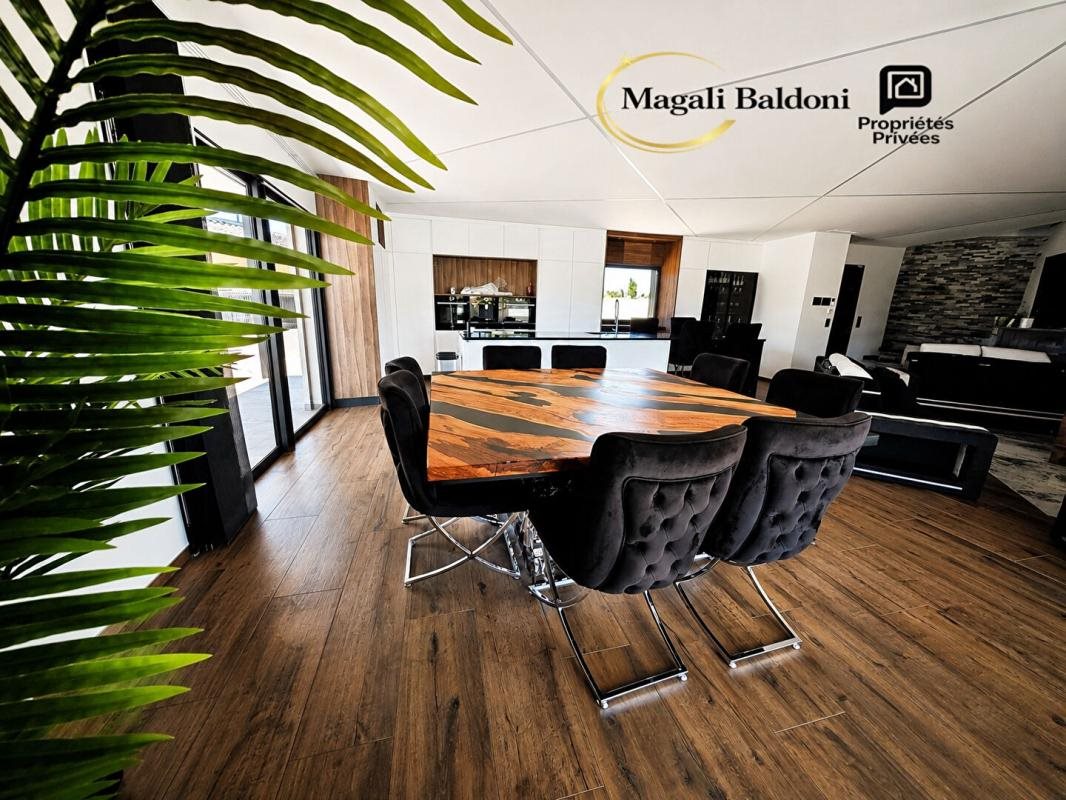 Maison à vendre, 210m², Le Muy
