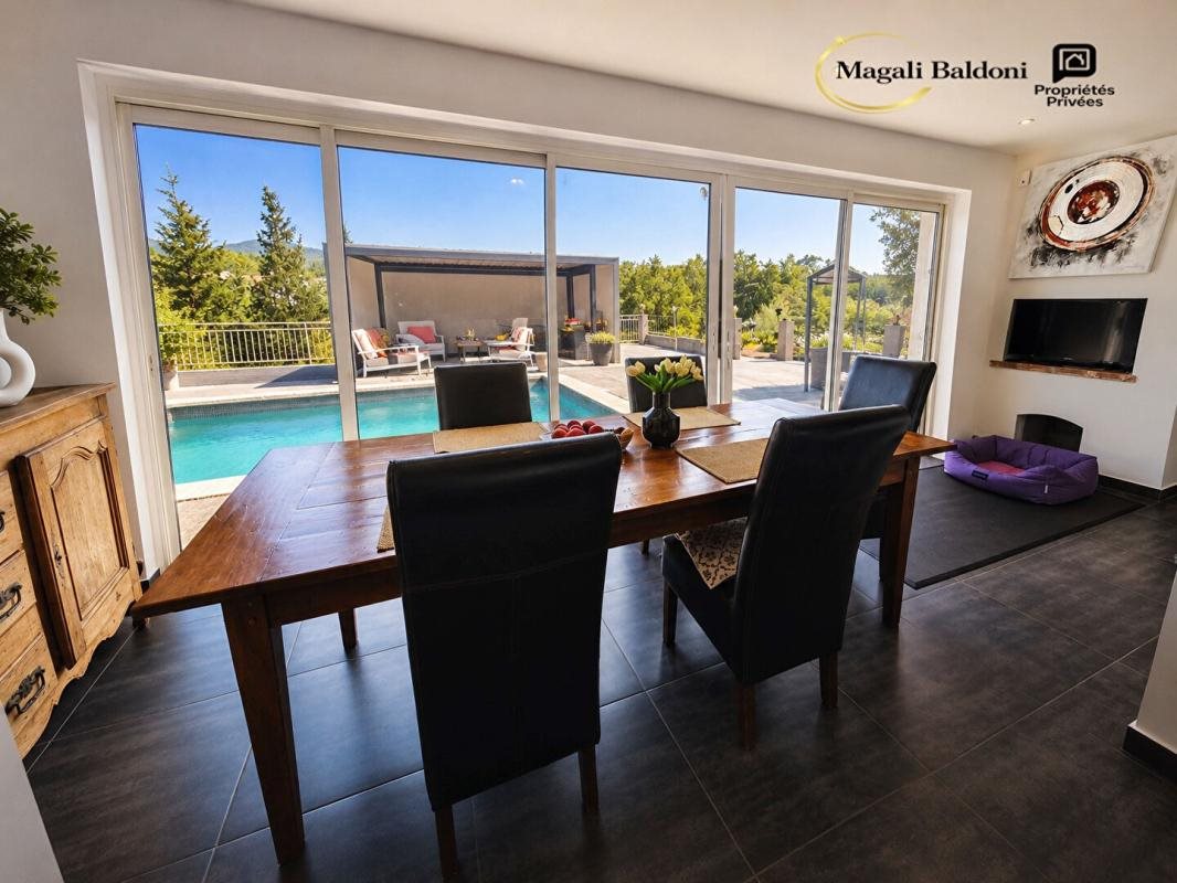 Maison à vendre, 234m², Le Muy