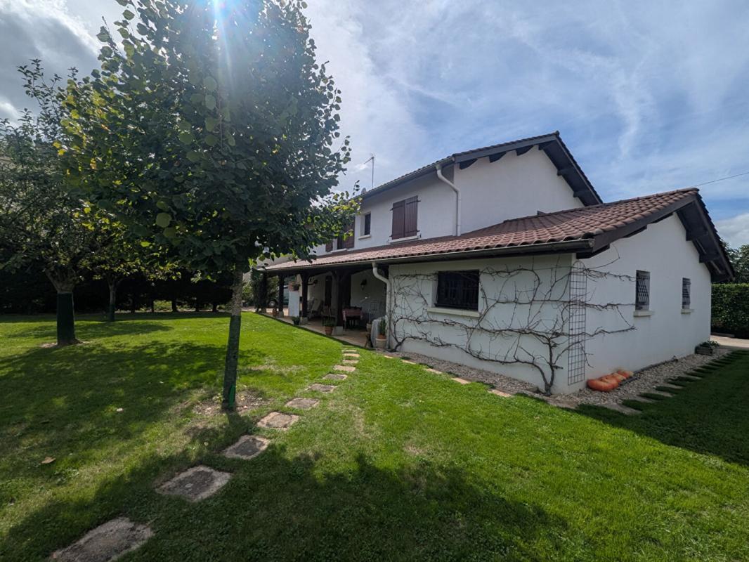 Maison à vendre, 166m², Bourg-en-Bresse