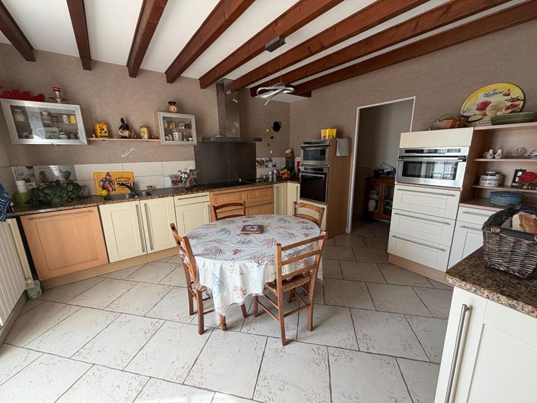 Maison à vendre, 161m², Nanteuil