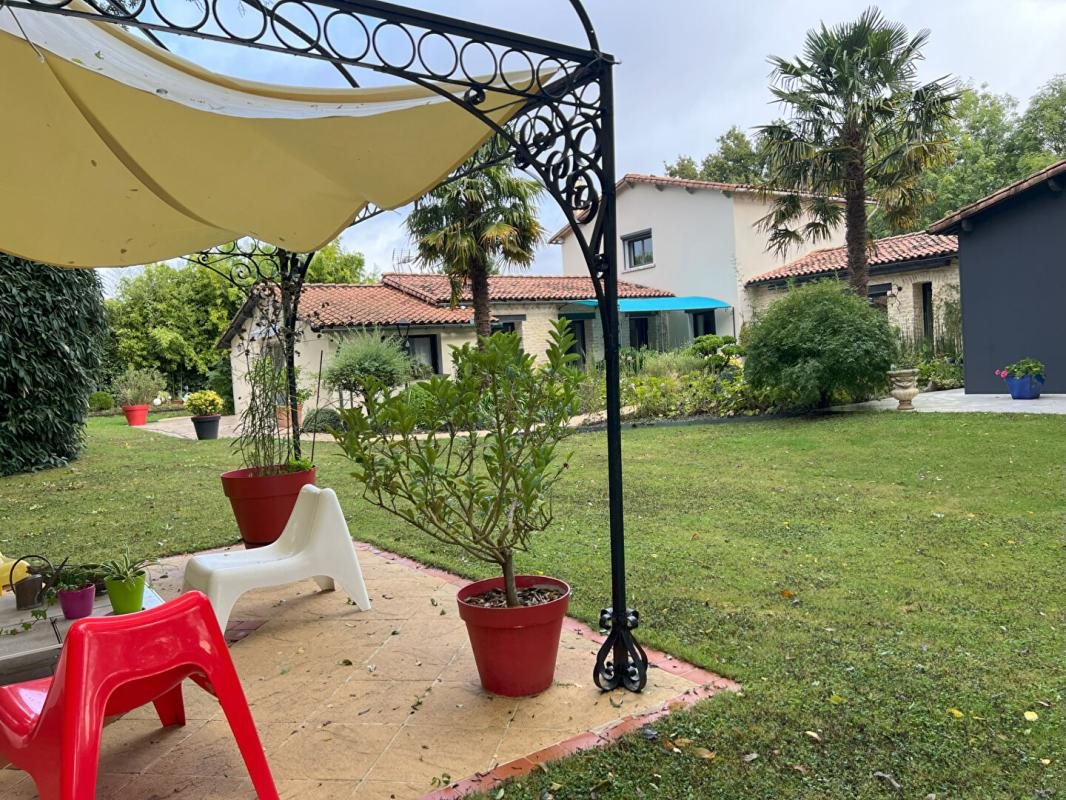 Maison à vendre, 270m², Augé