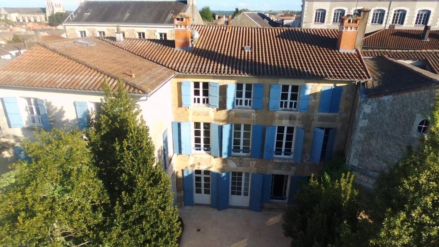 Maison à vendre, 320m², Saint-Maixent-l'Ecole
