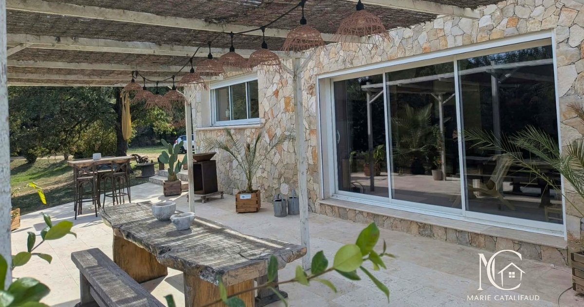 Maison à vendre, 160m², Roquebrune-sur-Argens