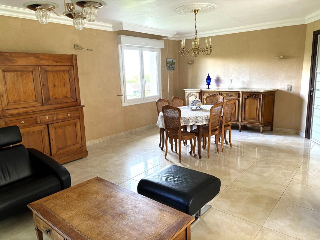 Maison à vendre, 183m², Saint-Vran