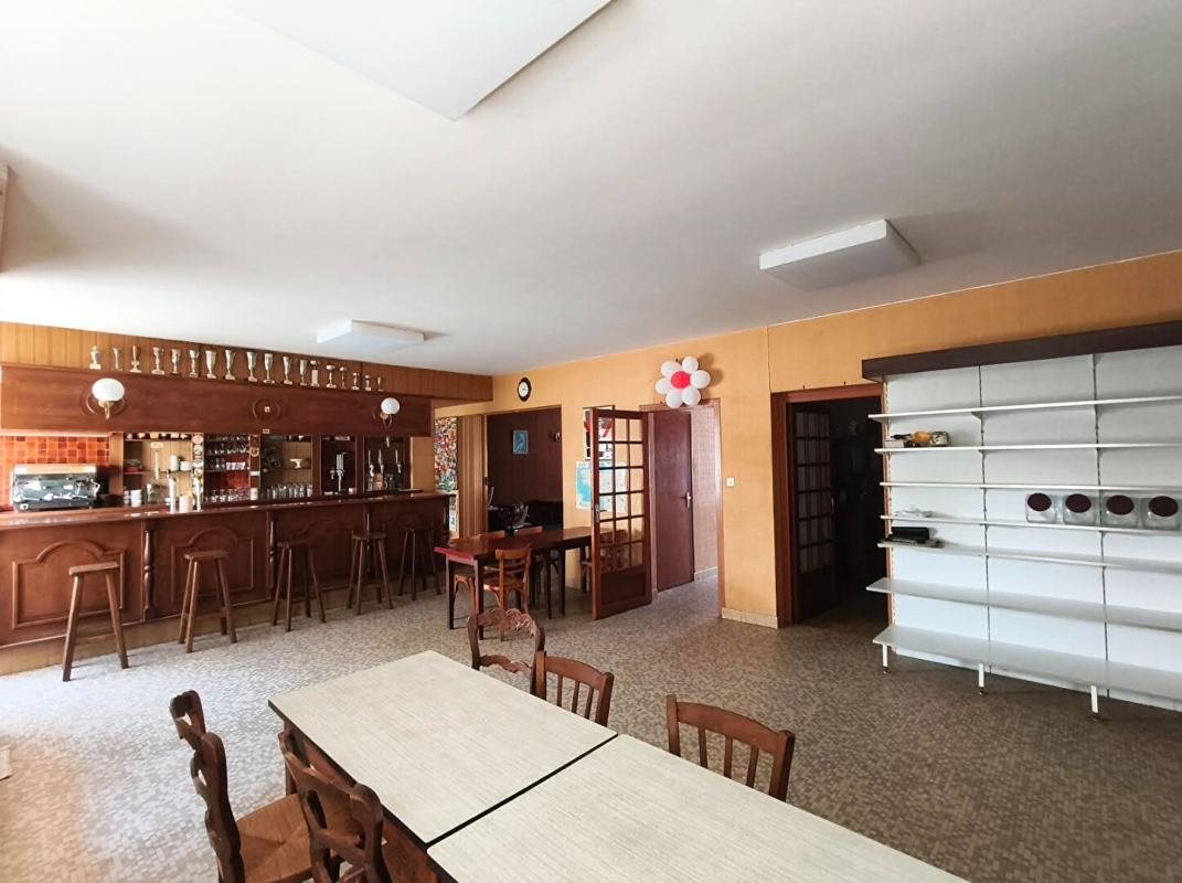 Maison à vendre, 186m², Châteauneuf-du-Faou