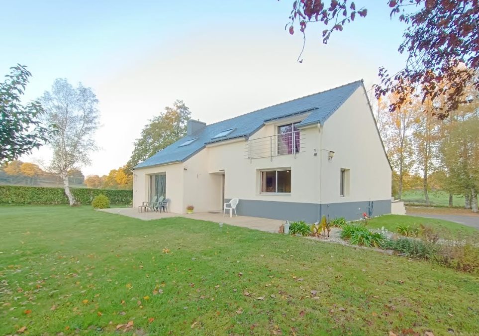 Maison à vendre, 154m², Spézet