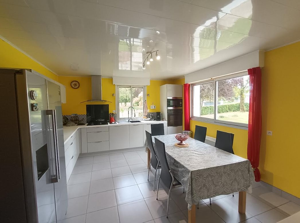 Maison à vendre, 154m², Spézet